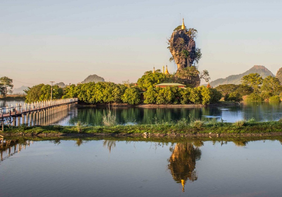 Kyauk Ka Lat Pagoda in Hpa-an of Kayin State, Myanmar (4)