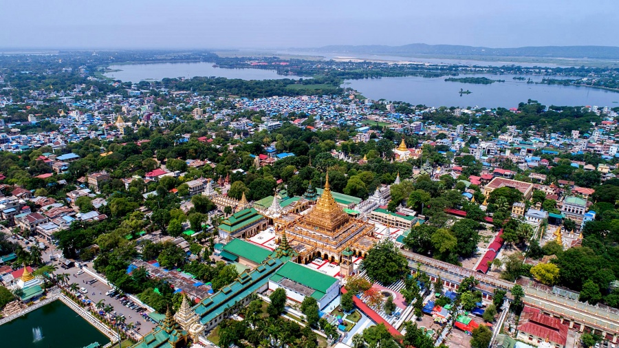 Mahamuni Pagoda in Mandalay, Myanmar (6)