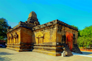 Manuha Temple in Bagan, Myanmar (2)