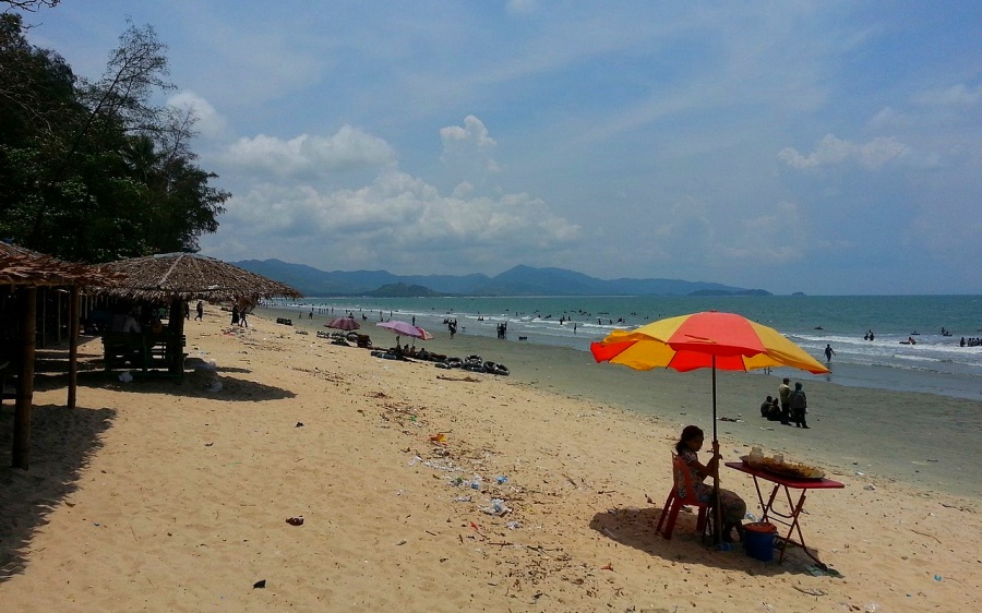 Maungmagan Beach in Dawei, Myanmar (1)