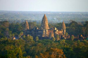 Phnom Bakheng in Siem Reap, Cambodia (19)