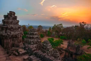 Phnom Bakheng in Siem Reap, Cambodia (20)