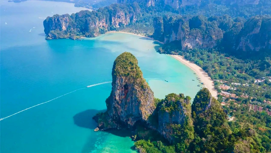 Railay Beach in Krabi, Thailand (13)