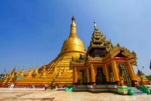 Shwemawdaw Pagoda in Bago, Myanmar (5)