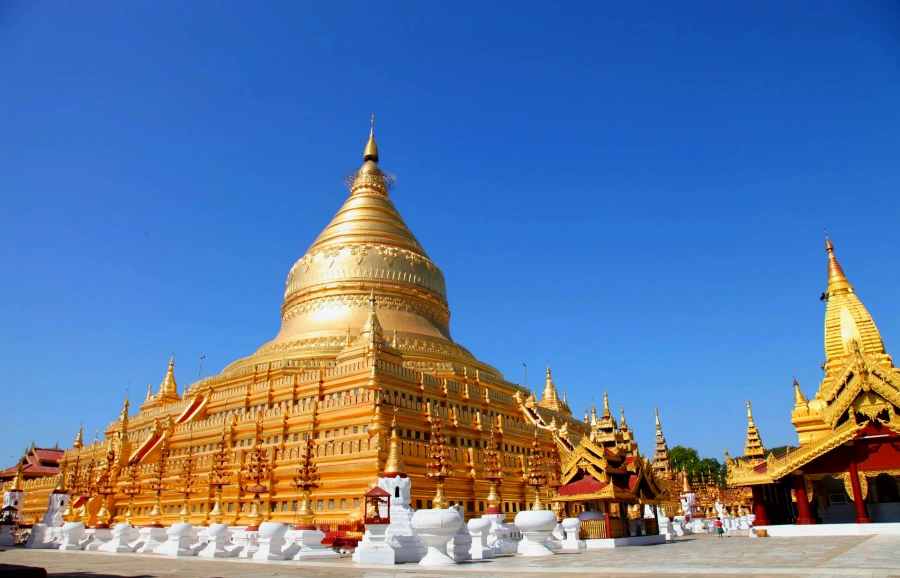 Shwezigon Pagoda in Bagan, Myanmar (7)
