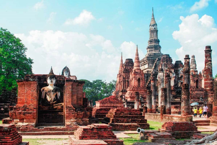 Sukhothai Historical Park in Thailand (6)