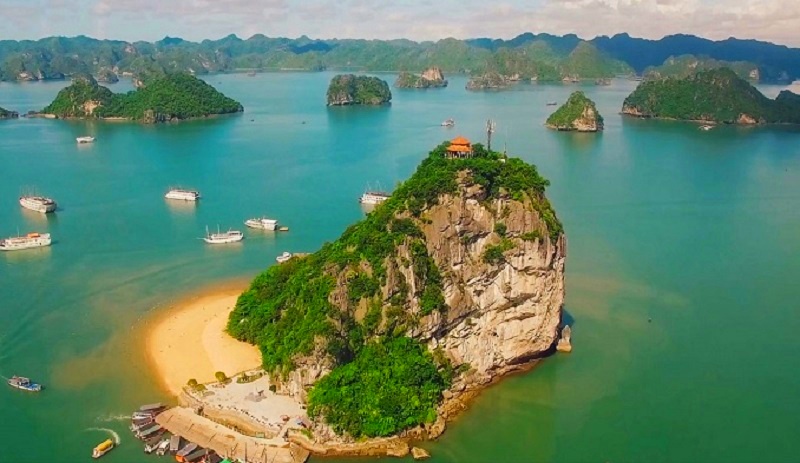 Ti Top Island in Ha Long Bay, Vietnam (3)