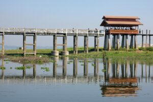 U Bein Bridge in Mandalay, Myanmar (2)