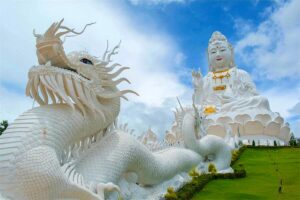 Wat Huay Pla Kang in Chiang Rai (2)