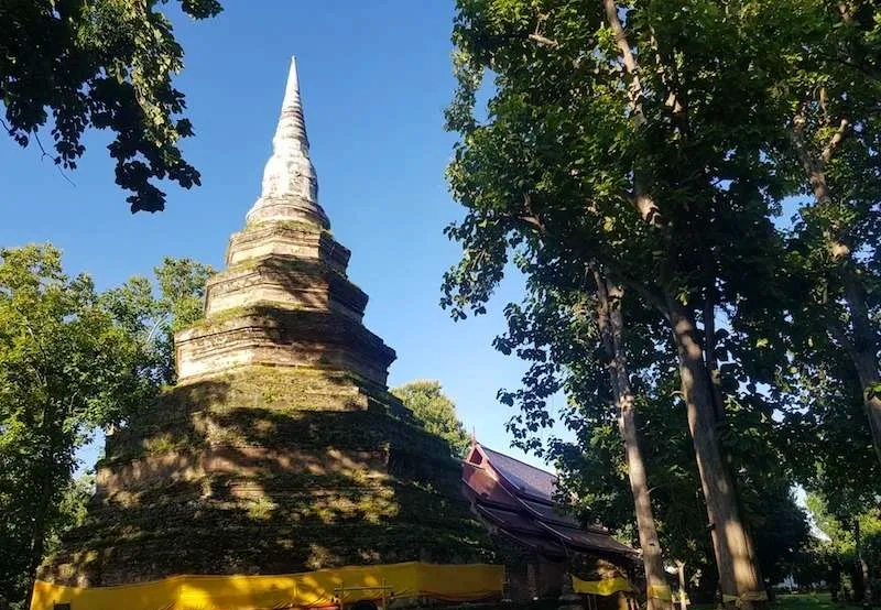 Wat Phra That Chedi Luang in Chiang Saen of Chiang Rai, Thailand (2)