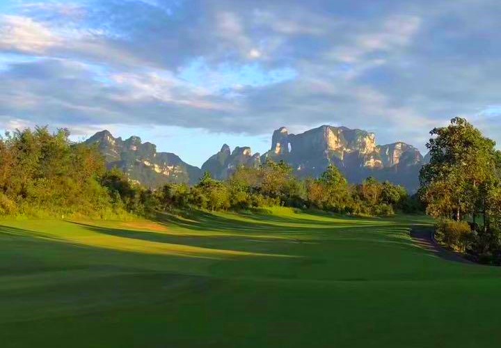 Zhangjiajie Tianmen Golf Club3
