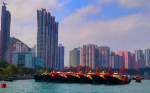 Aberdeen Fishing Village in Hong Kong (1)