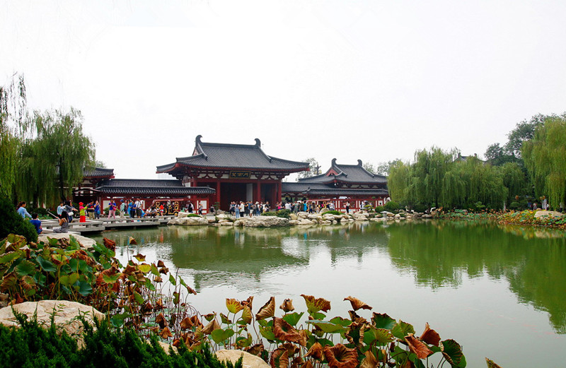 Huaqing-Palace-and-Huaqing-Hot-Spring-in-Xian-14