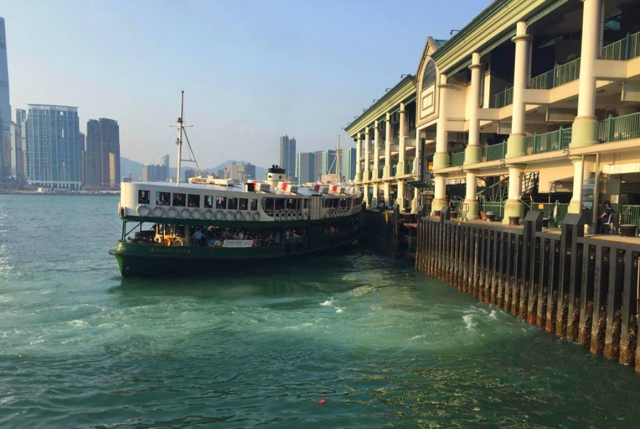 Star Ferry Cruise in Hong Kong (3)