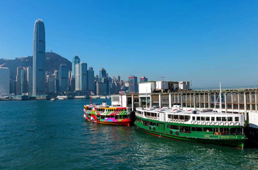 Star Ferry Cruise in Hong Kong (9)
