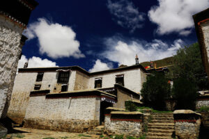 Tashilhunpo-Monastery-in-Shigatse-05